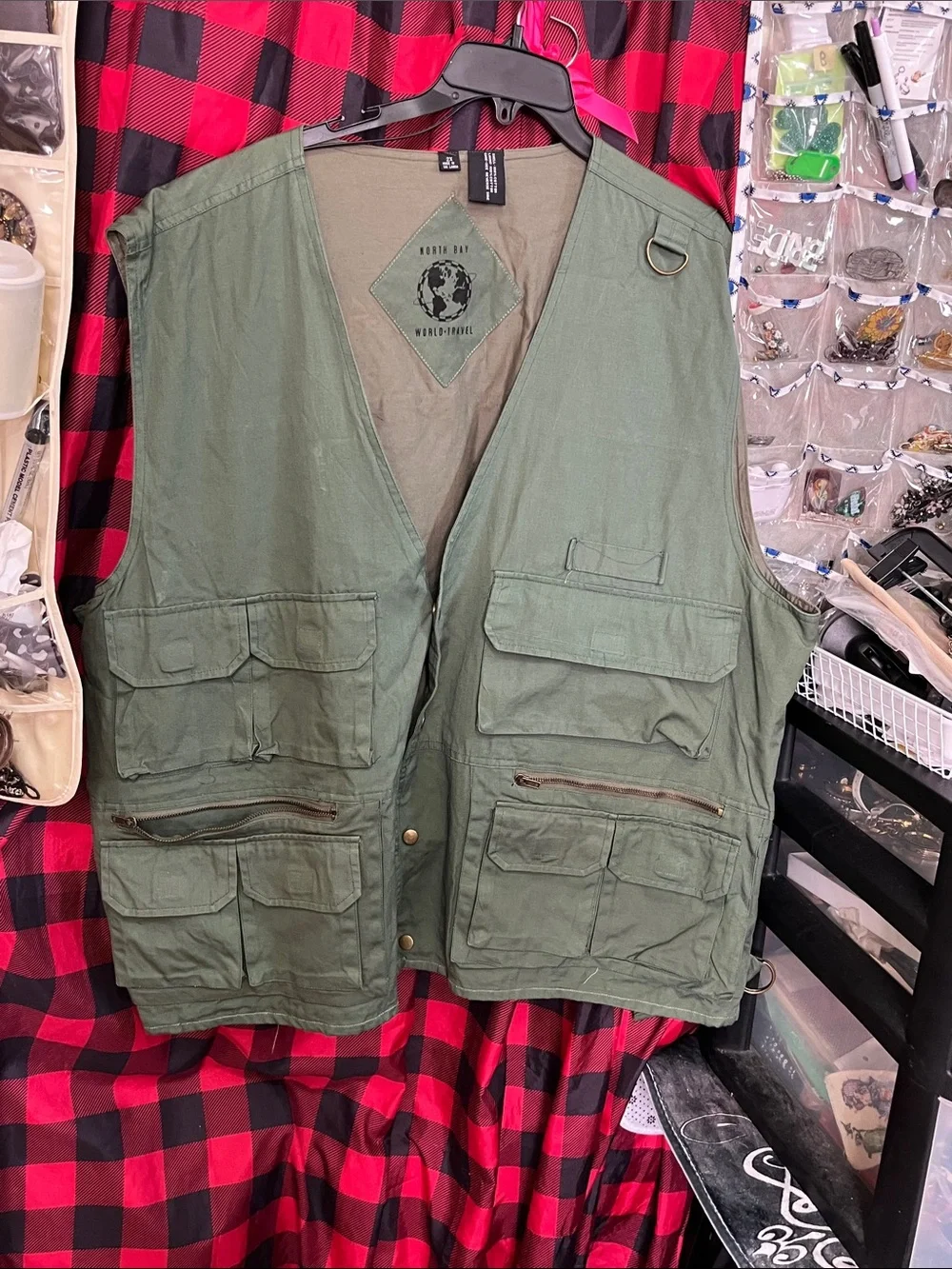 Men's Olive Utility Vest with Multiple Pockets